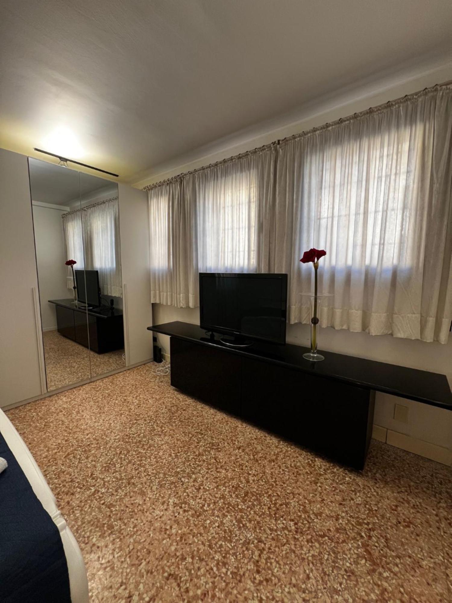 Locazione Turistica Joyful Padova Hotel Buitenkant foto