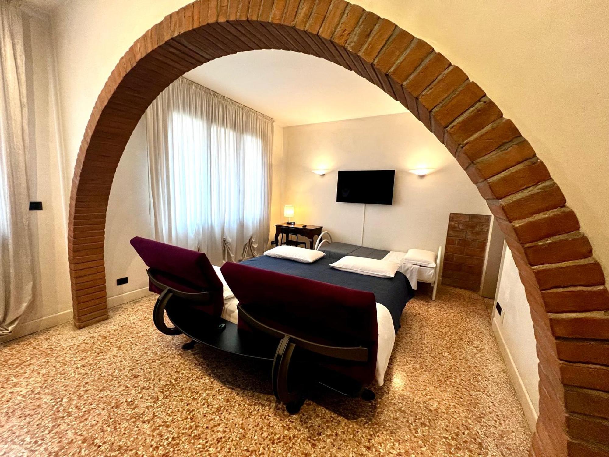 Locazione Turistica Joyful Padova Hotel Buitenkant foto